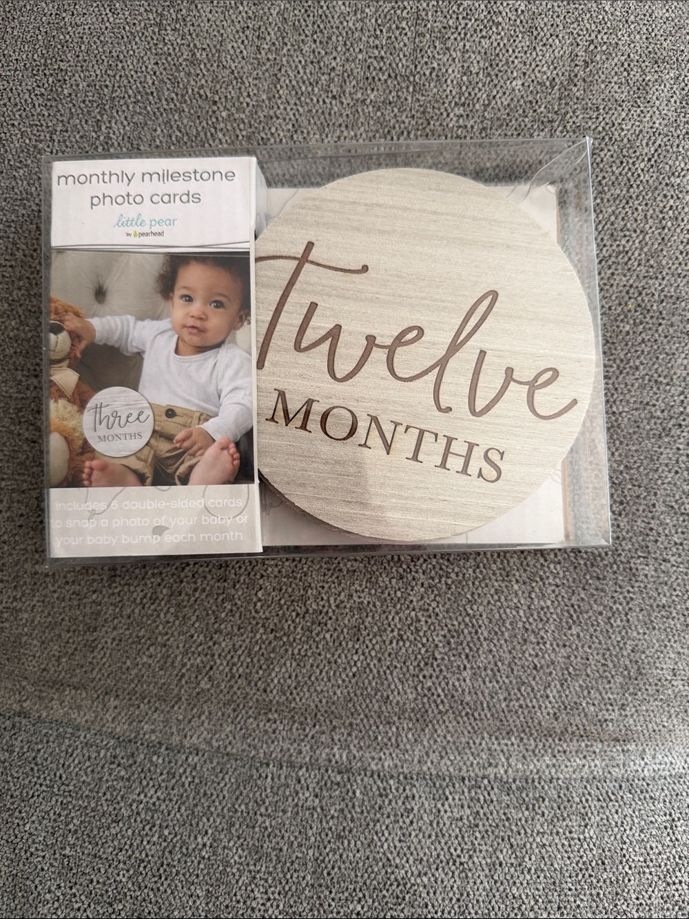 Little Pear by Pearhead Double-sided Monthly Milestone Photo Cards
